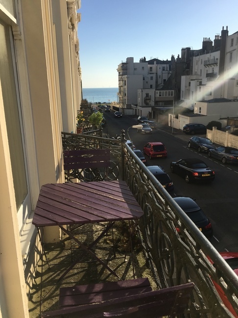 1 Bed Flat, Holland Road, BN3 photo 5