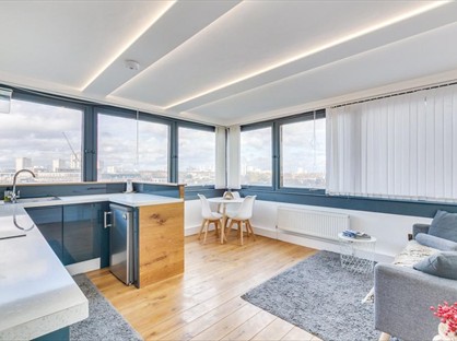 3 Bed Flat, Penge House, SW11