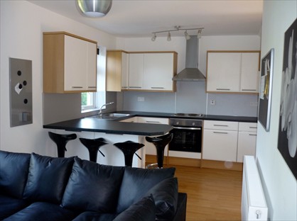 5 Bed Semi-Detached House, Cherry Orchard Road, PO19