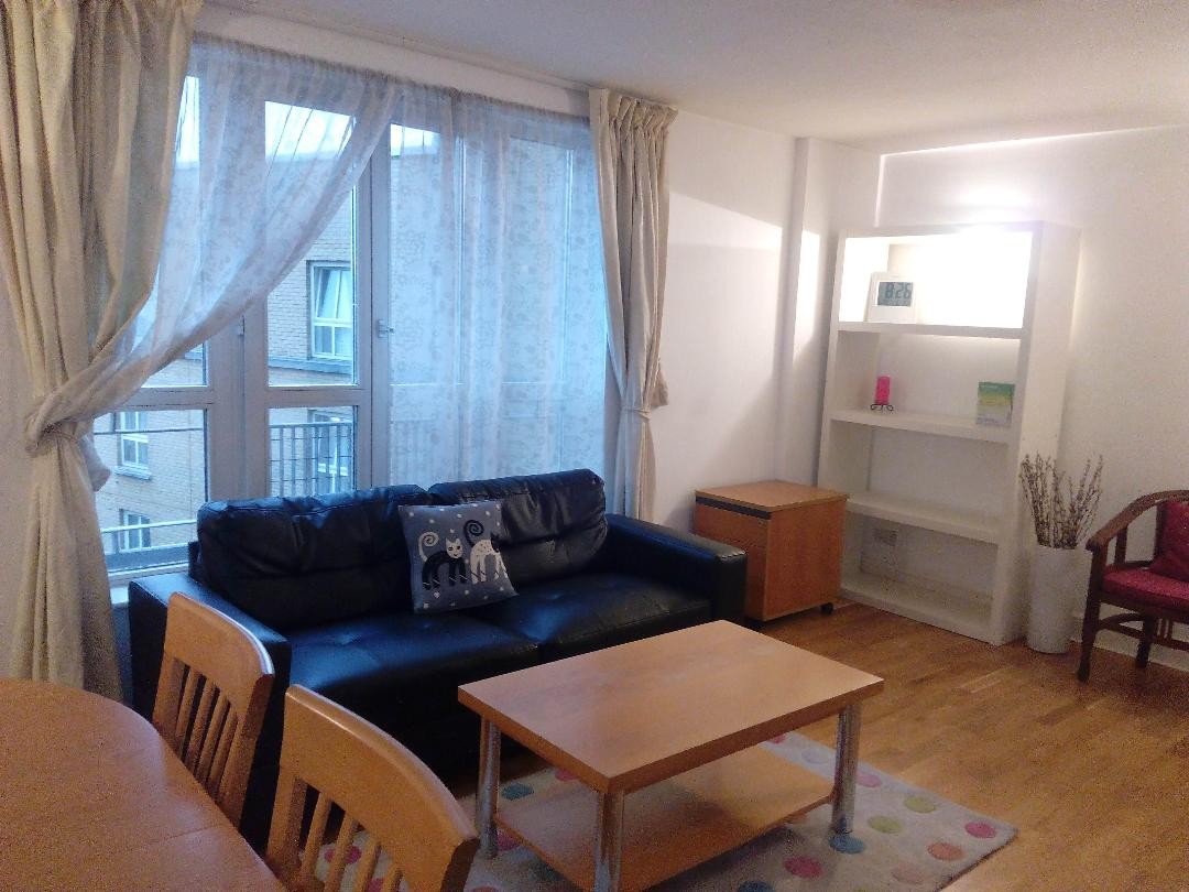 1 Bed Flat, Commercial Road, E1 photo 4