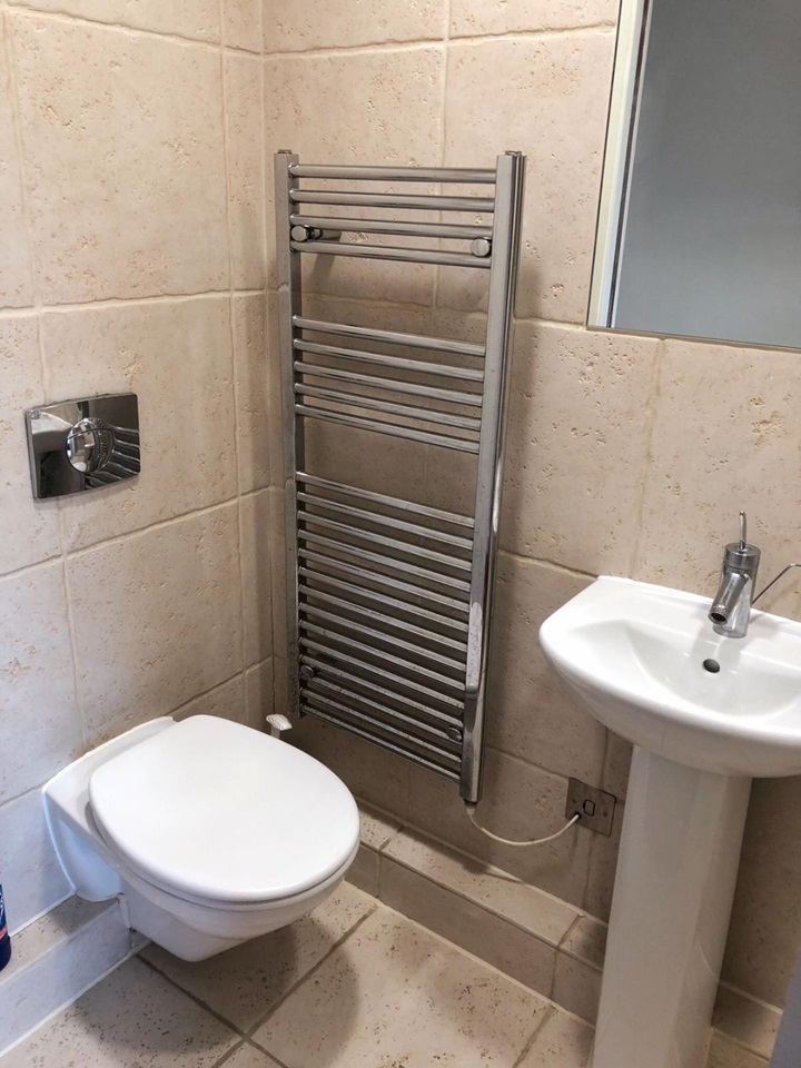 Studio Flat, Wellington Street, LS1 photo 4