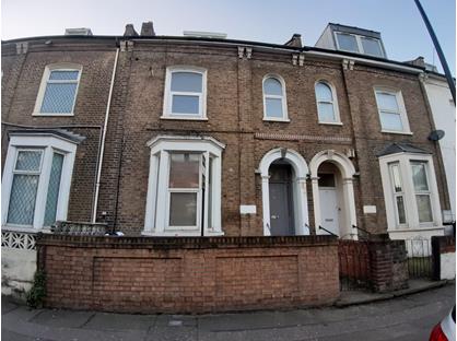 Studio Flat, Cricketfield Road, E5