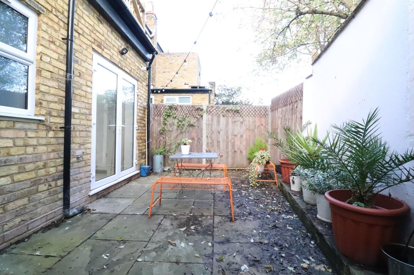 2 Bed Flat, Cecilia Road, E8