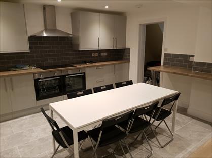 8 Bed Semi-Detached House, Third Avenue, BA2