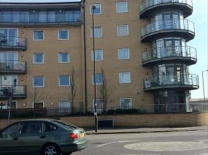 1 Bed Flat, Berberis House, TW13
