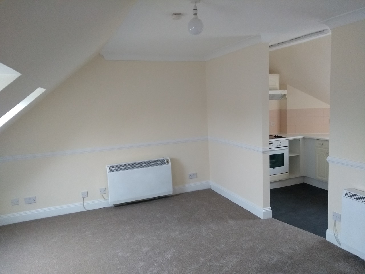 Studio Flat, Alexandra Mews, SO15 photo 5