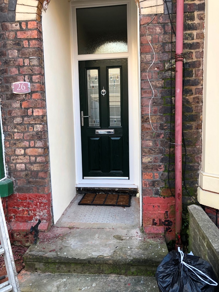Room in a Shared House, Chestnut Grove, L15