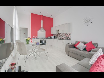 Room in a Shared Flat, Roscoe Street, L1