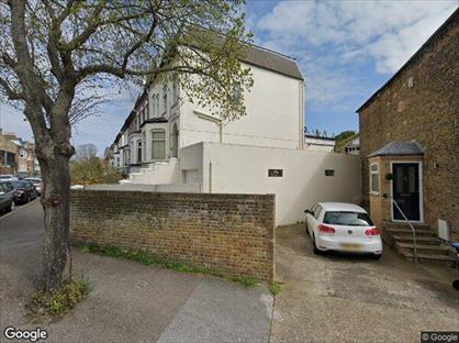 1 Bed Flat, Dundonald Road, CT11