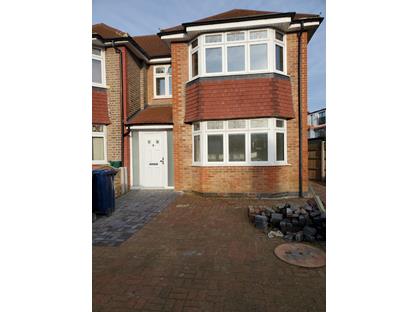5 Bed Terraced House, Selborne Gardens, UB6