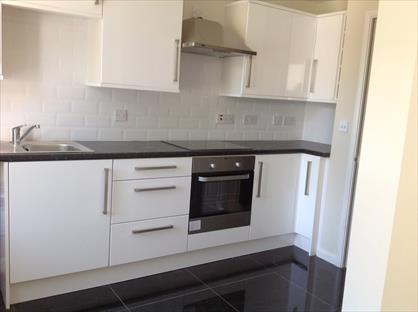 2 Bed Flat, Whitmore Street, ME16