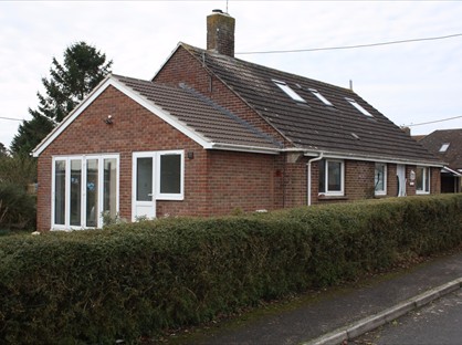 4 Bed Detached House, Park Road, SN9