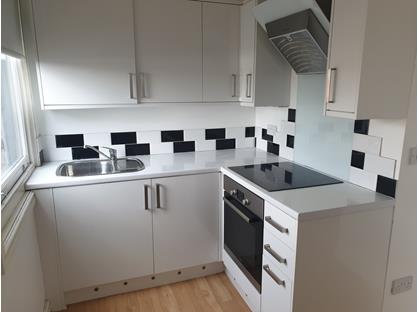 Studio Flat, Branch Road, LS12