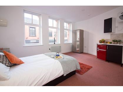 1 Bed Flat, Studio 2A At 23 Percy St, ST1