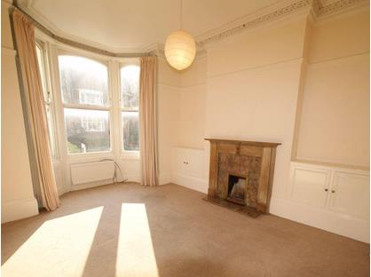 2 Bed Flat, Royal Avenue, YO11