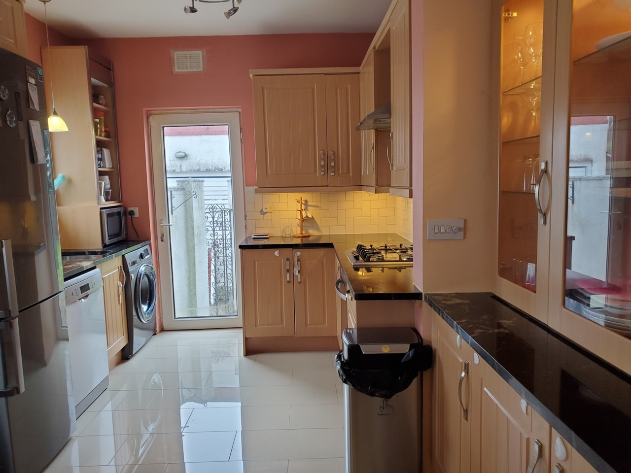 Twickenham 2 Bed Bungalow, Rosecroft Gardens, TW2 To Rent Now for £