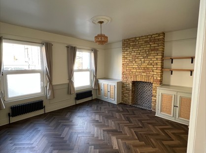 1 Bed Flat, Churchfield Road, W3