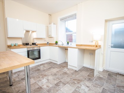 3 Bed Terraced House, Carter Street, BB5