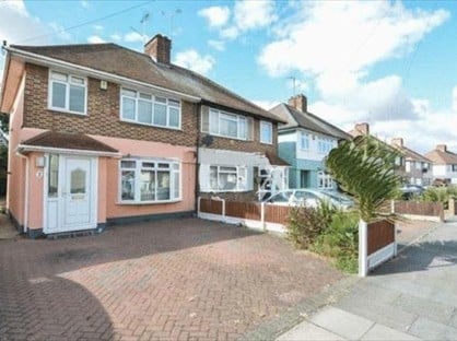 3 Bed Semi-Detached House, Antrim Road, SS3