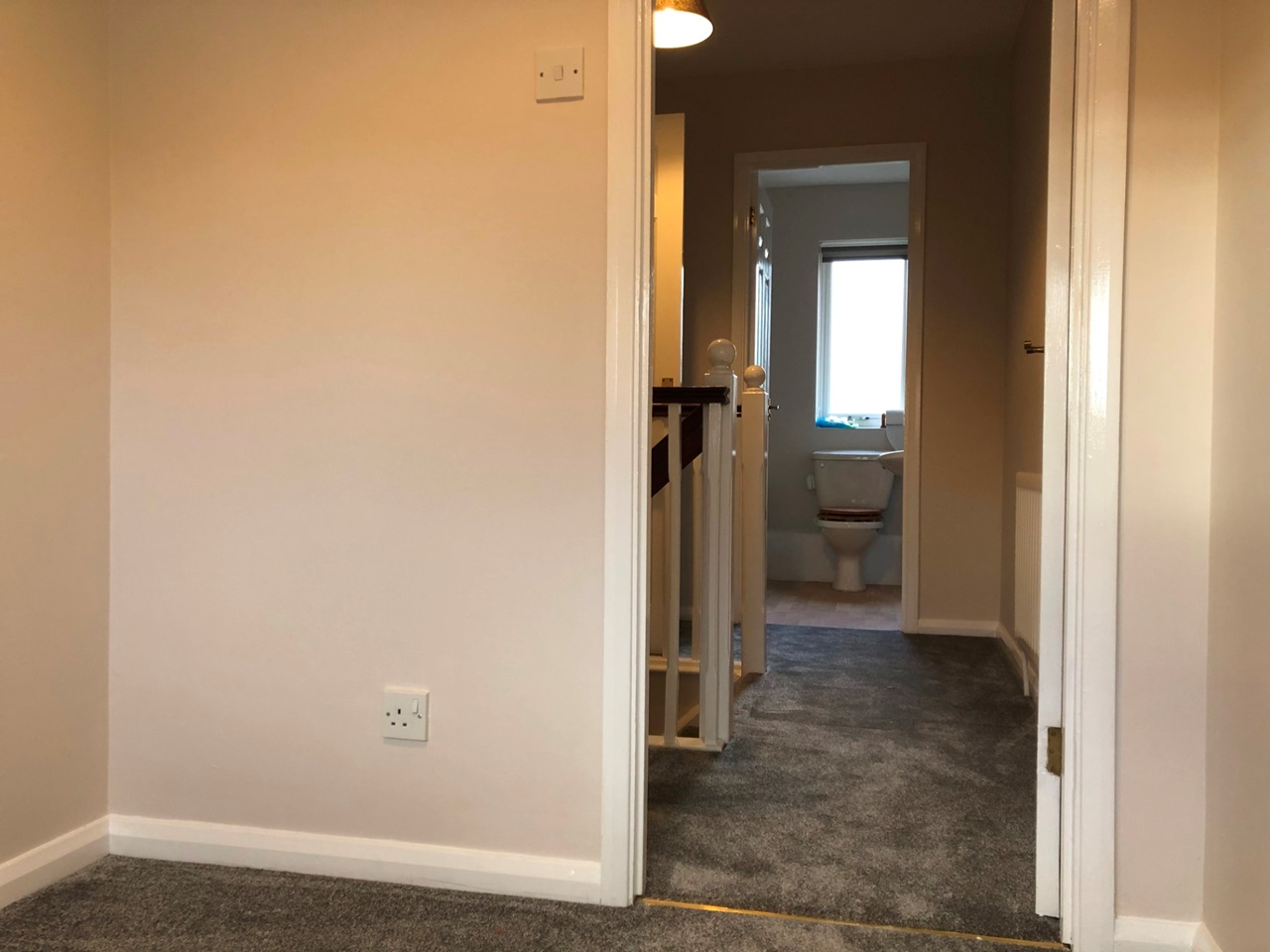 Milton Keynes 3 Bed SemiDetached House, Cressey Avenue, MK5 To