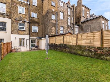 3 Bed Maisonette, Stockwell Road, SW9