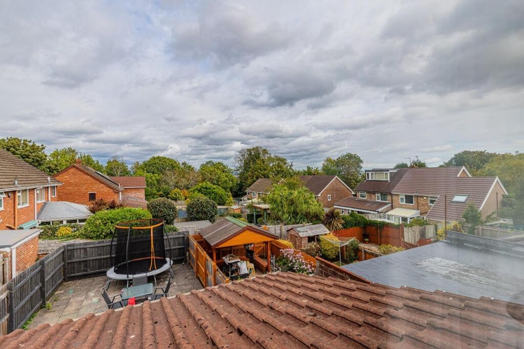 3 Bed End Terrace, Uplands Crescent, CF64