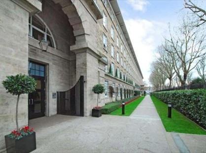 2 Bed Flat, Bromyard House, W3