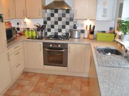 2 Bed Flat, Park View Court, NN2