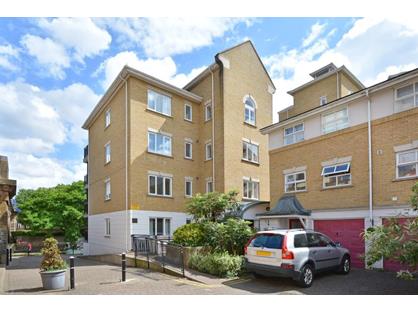 Room in a Shared Flat, Island Row, E14