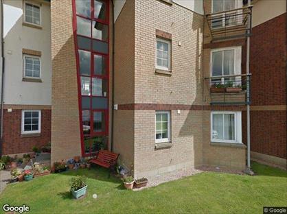 2 Bed Flat, Williamson's Quay, KY1