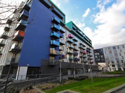 Studio Flat, Adana Building, SE13
