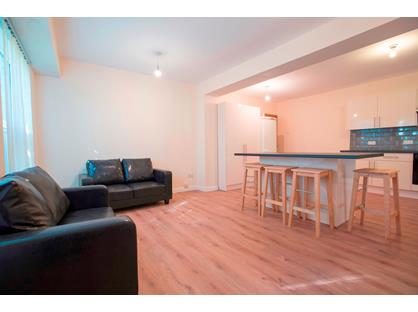 5 Bed Flat, The Avenue, SO17
