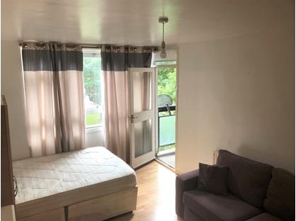 Room in a Shared House, Maskelyne Close, SW11
