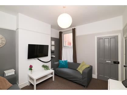 4 Bed Terraced House, Queensland Avenue, CV5