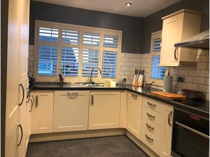 3 Bed Semi-Detached House, Red Hall Drive, LS14