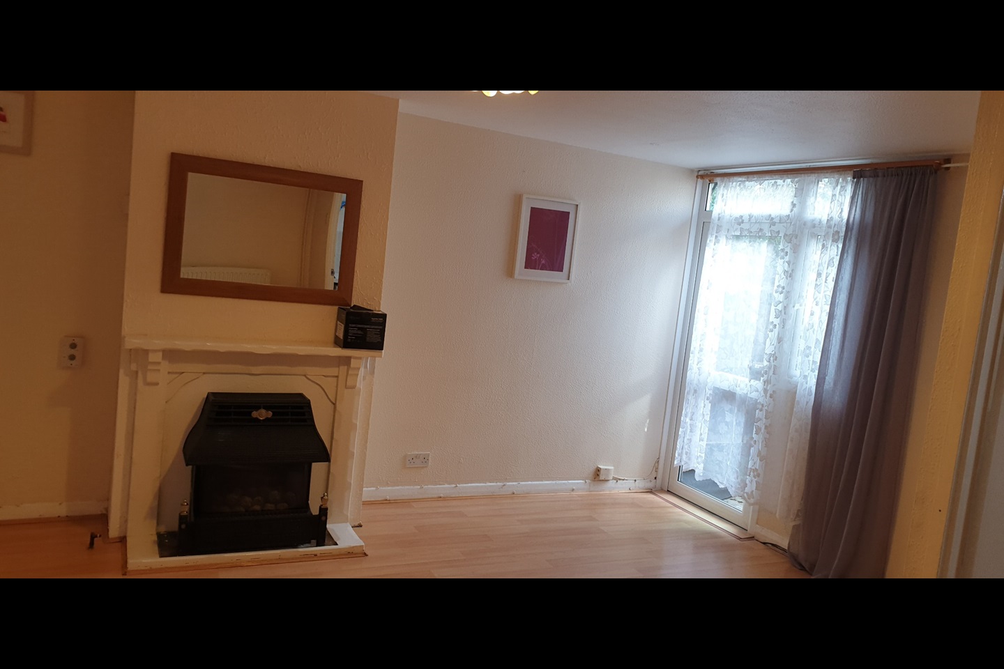 3 Bed Terraced House, Eldart Close, RG30 photo 3