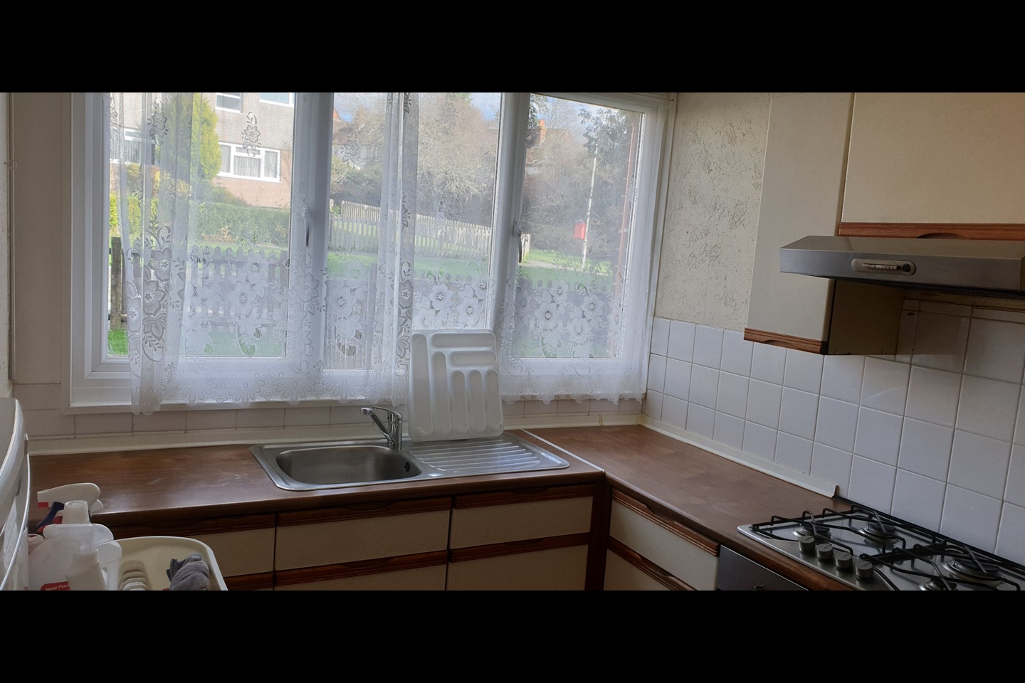 3 Bed Terraced House, Eldart Close, RG30 photo 4