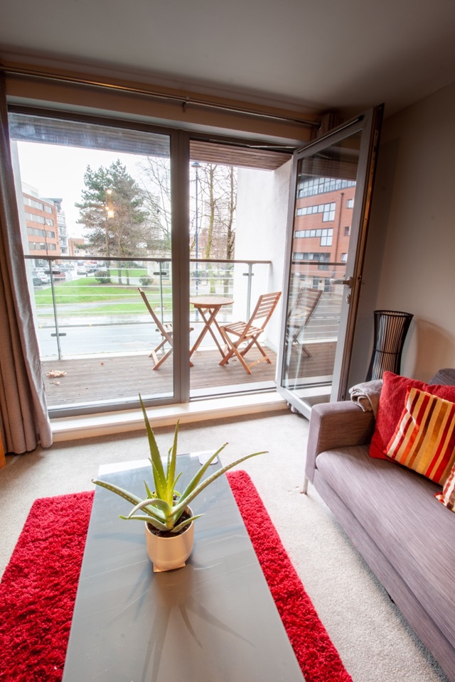 2 Bed Flat, Skyline, B1 photo 3