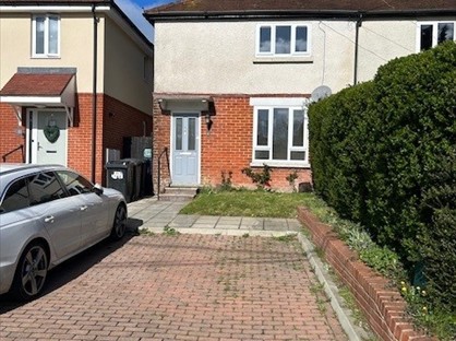 2 Bed Semi-Detached House, Alton Road, RG29