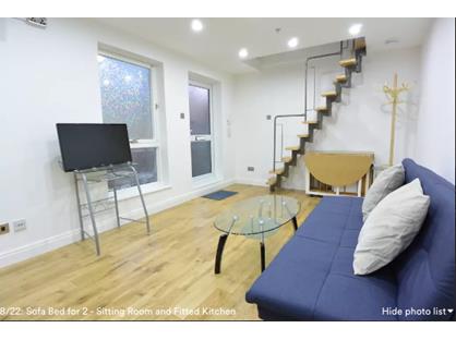 2 Bed Flat, Newport Court, WC2H