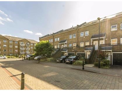 Room in a Shared House, Schooner Close, E14