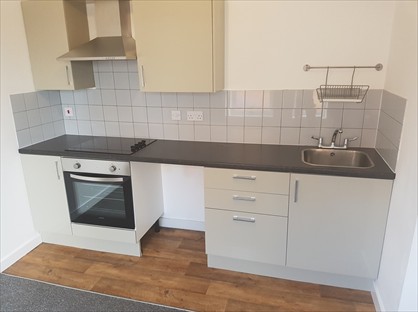 1 Bed Flat, Hall Street, DY2