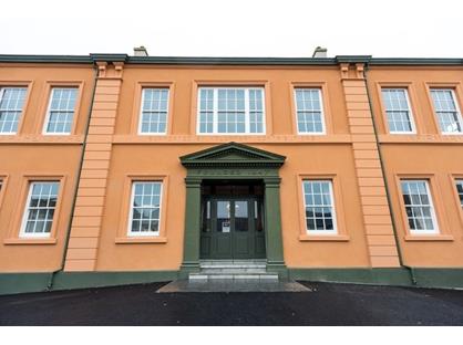 2 Bed Flat, Priory Street, SA31