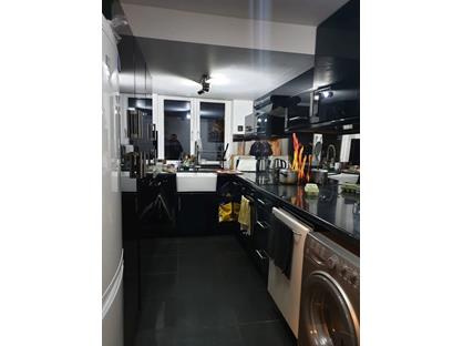 Room in a Shared House, Octavia Close, CR4