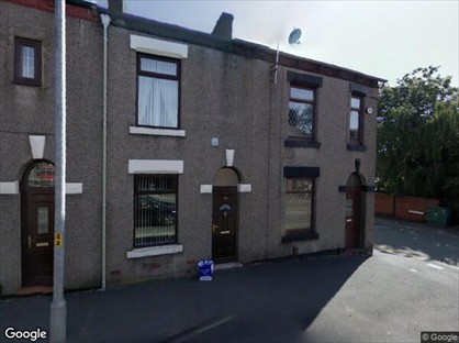 2 Bed Terraced House, Rochdale Road, OL2