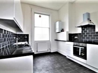 2 Bed Flat, St. Aubyns, BN3