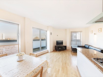 3 bed flat/apartment for rent in Hackney