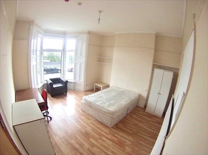 5 Bed End Terrace, Bryn Road, SA2