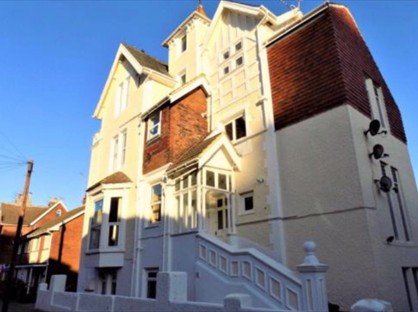 2 Bed Flat, Throgmorton House, PO5