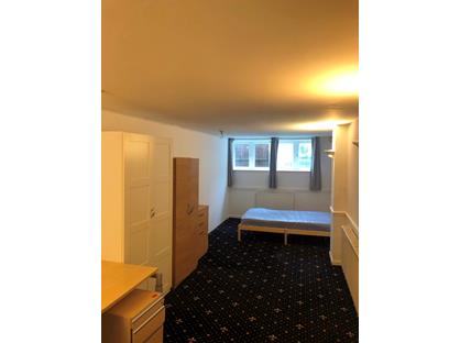 Room in a Shared Flat, Leigham Court Road, SW16